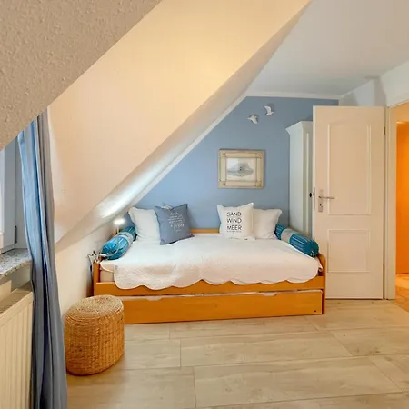 Inselhaus Karlstrasse 6a 8 *