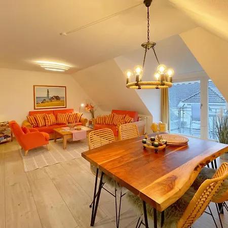 Inselhaus Karlstrasse 6a 8 * Stubbenfelde